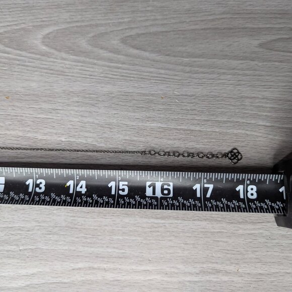 Kendra Scott Gold Tone Chain & Sparkly Dark Stone Necklace Signed - Picture 12 of 12